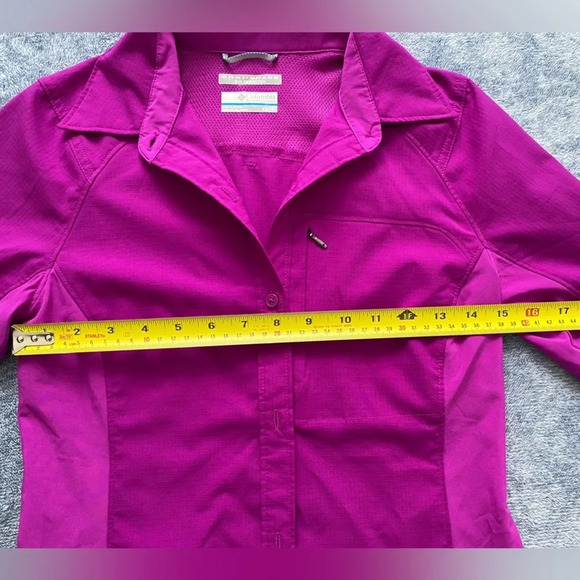COLUMBIA Omni-Shade Sun Protection  Magenta Button Down Hiking Camping Shirt XS - Picture 12 of 15